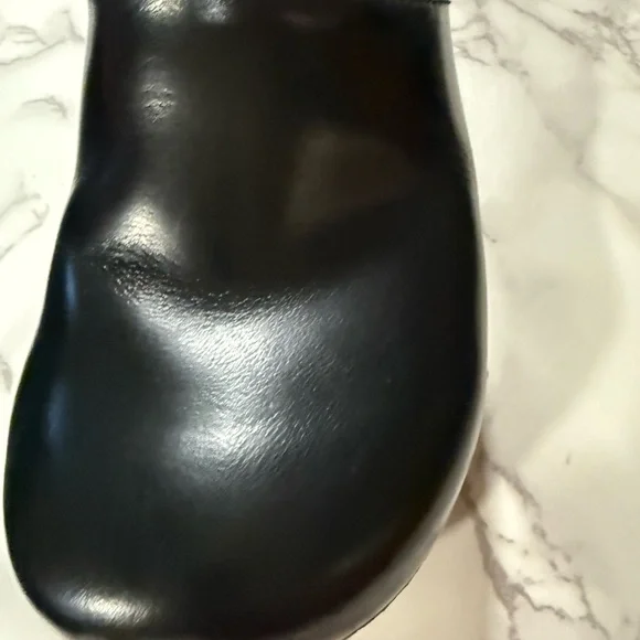 Dansko Black Leather Clogs - Picture 7 of 16